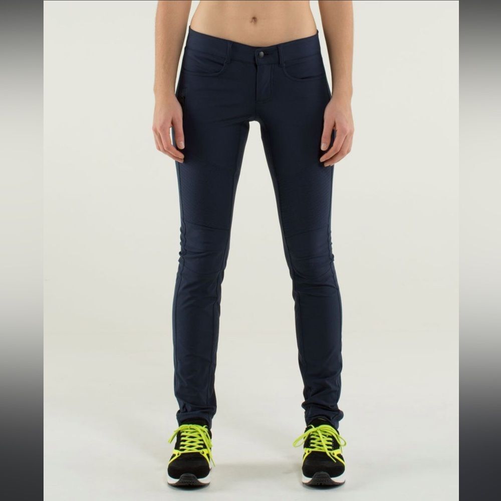Lululemon Bust A Move Pants In Inkwell